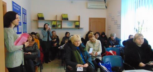 Безробітним лучанкам розповіли про домашнє насильство