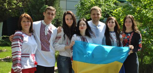 Фахівці Четвертого київського місцевого центру презентували киянам інформаційний буклет про порядок оформлення біометричного закордонного паспорта
