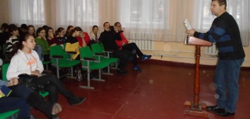 Про правопорушення та відповідальність неповнолітніх розповідали школярам