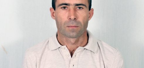 Визнання тимчасового обмеження права виїзду за межі України незаконним