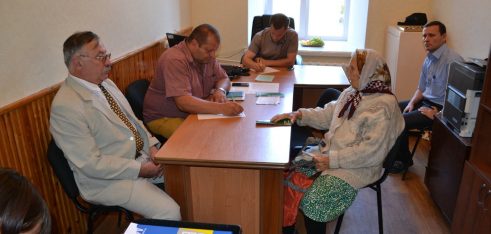 Перші клієнти Первомайського бюро правової допомоги