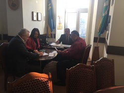 Розвиток співпраці з місцевими органами влади