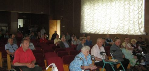 Консультування підопічних Чернігівського геріатричного пансіонату