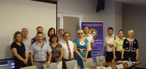 Адвокати та прокурори Херсонщини взяли участь у навчальному семінарі “Мистецтво поводження у судовому засіданні”