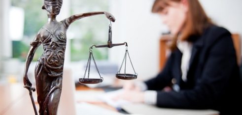 Спрощено доступ адвокатів до участі у конкурсі