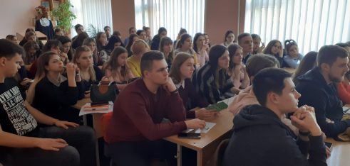 Адміністративна та кримінальна відповідальність неповнолітніх: інтерактивна лекція для житомирських студентів