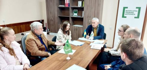 Адвокати  системи БПД,  волонтери, соціальні працівники, юристи та психологи Острожчини долучаються до фіксації воєнних злочинів