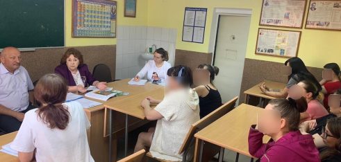 У Хмельницькому консультували ув’язнених жінок, переміщених з територій, де відбуваються бойові дії