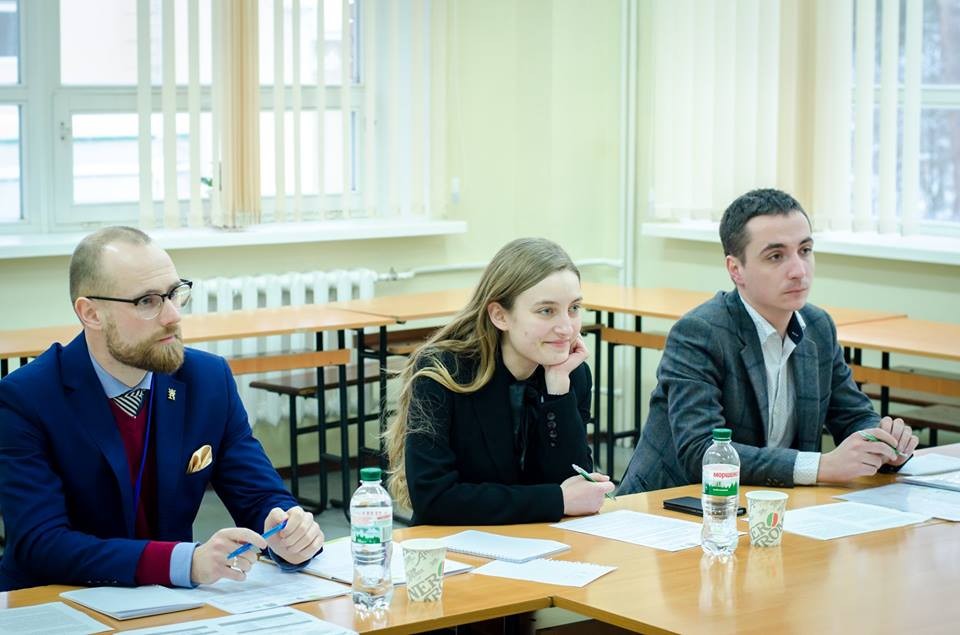 ЛЕНА ДОБАВЬ ЄТО ФОТО
