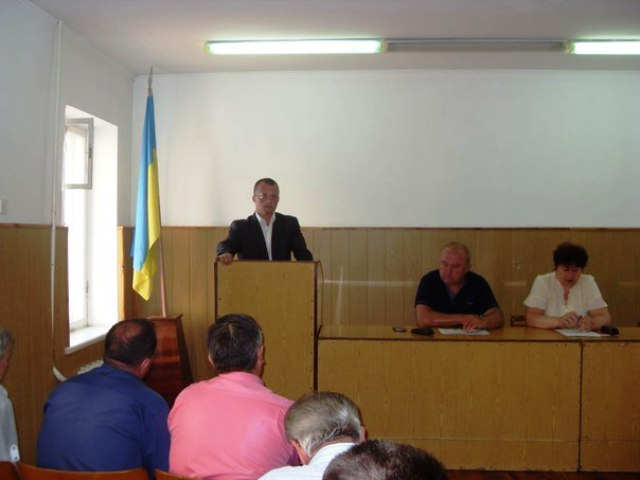 Krugliy stol MC 2