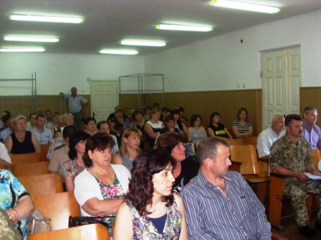 Krugliy stol MC 6