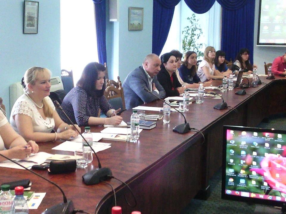 кр.стіл22.06