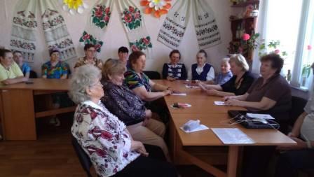 03.05.2018 seminarske zanytty golovnuy specialist Horolskogo BPD Nayaliy Tarasenko Club Prometey Terutorialnogo chentry
